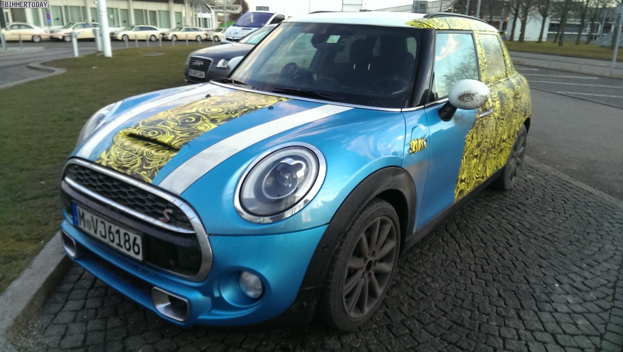 5-door Mini caught testing in Munich