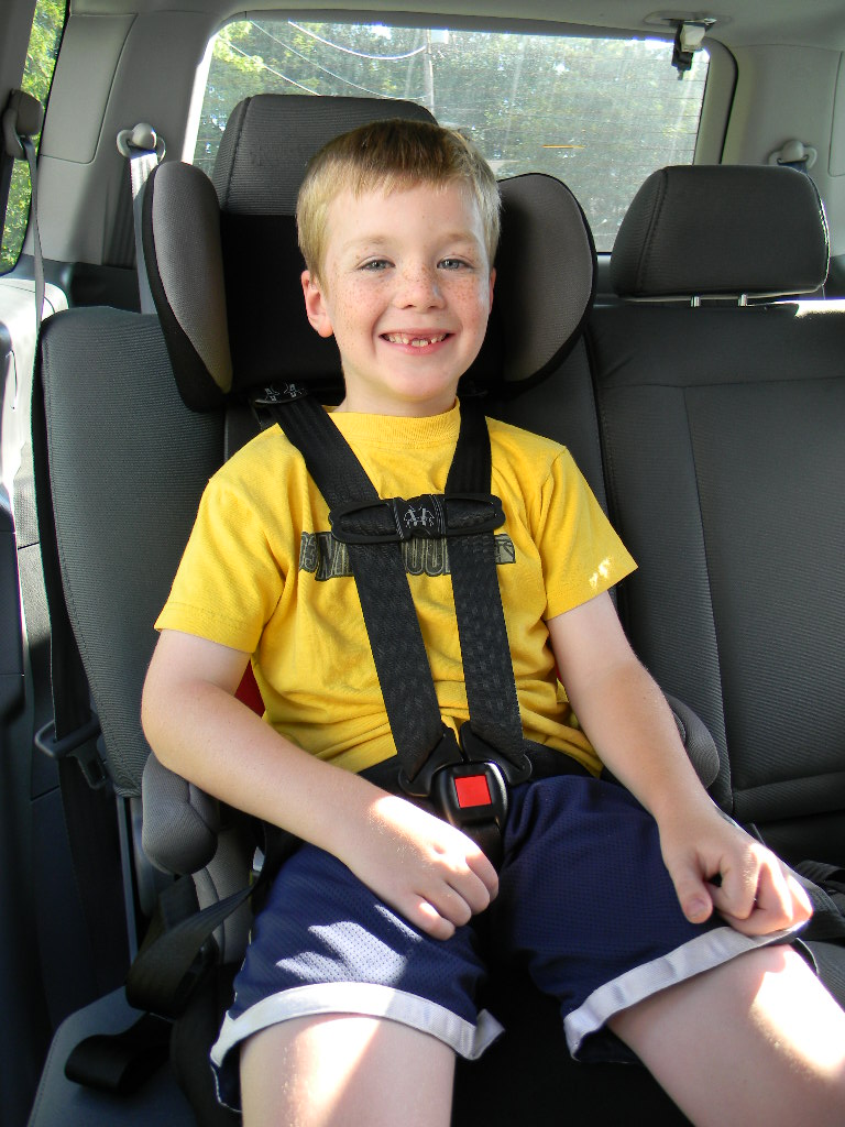 Child restraint outlet system