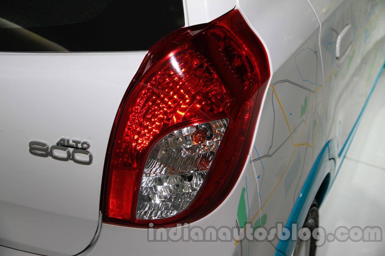 Maruti Displays Alto 800 Browzer At 2014 Auto Expo