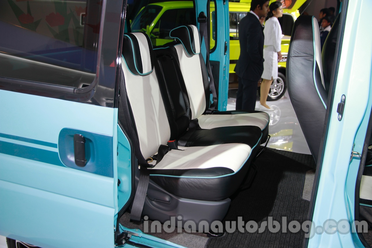 Maruti EECO Piknik rear seats