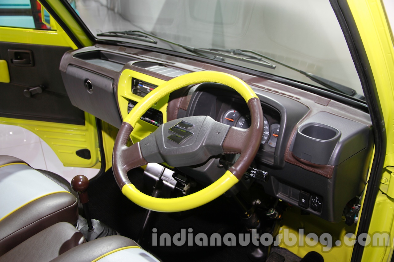 Maruti omni interior deals decoration