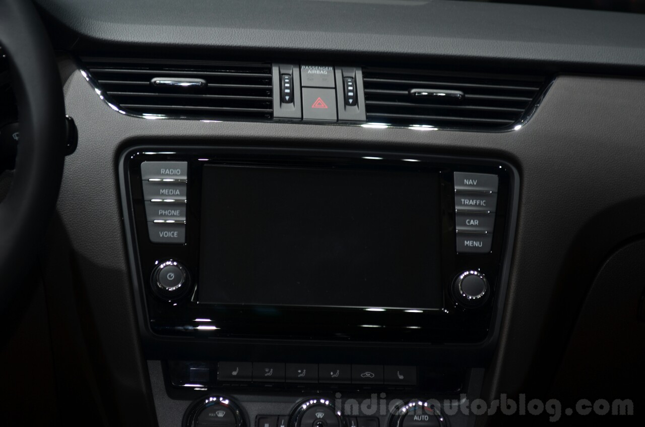 Skoda Octavia Laurin & Klement Edition center console in 