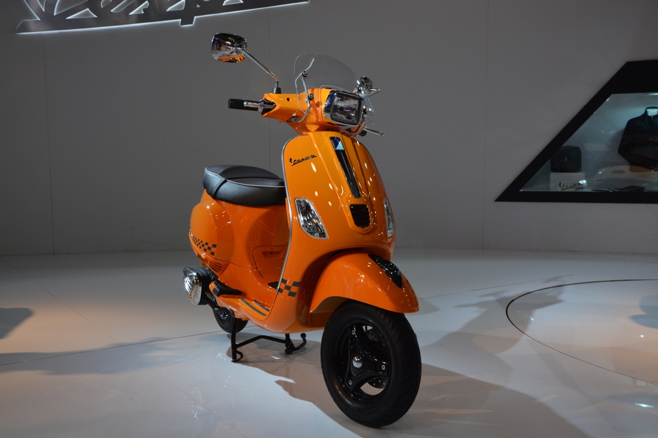 Auto Expo 2014 - Vespa 946 and Vespa Sport showcased