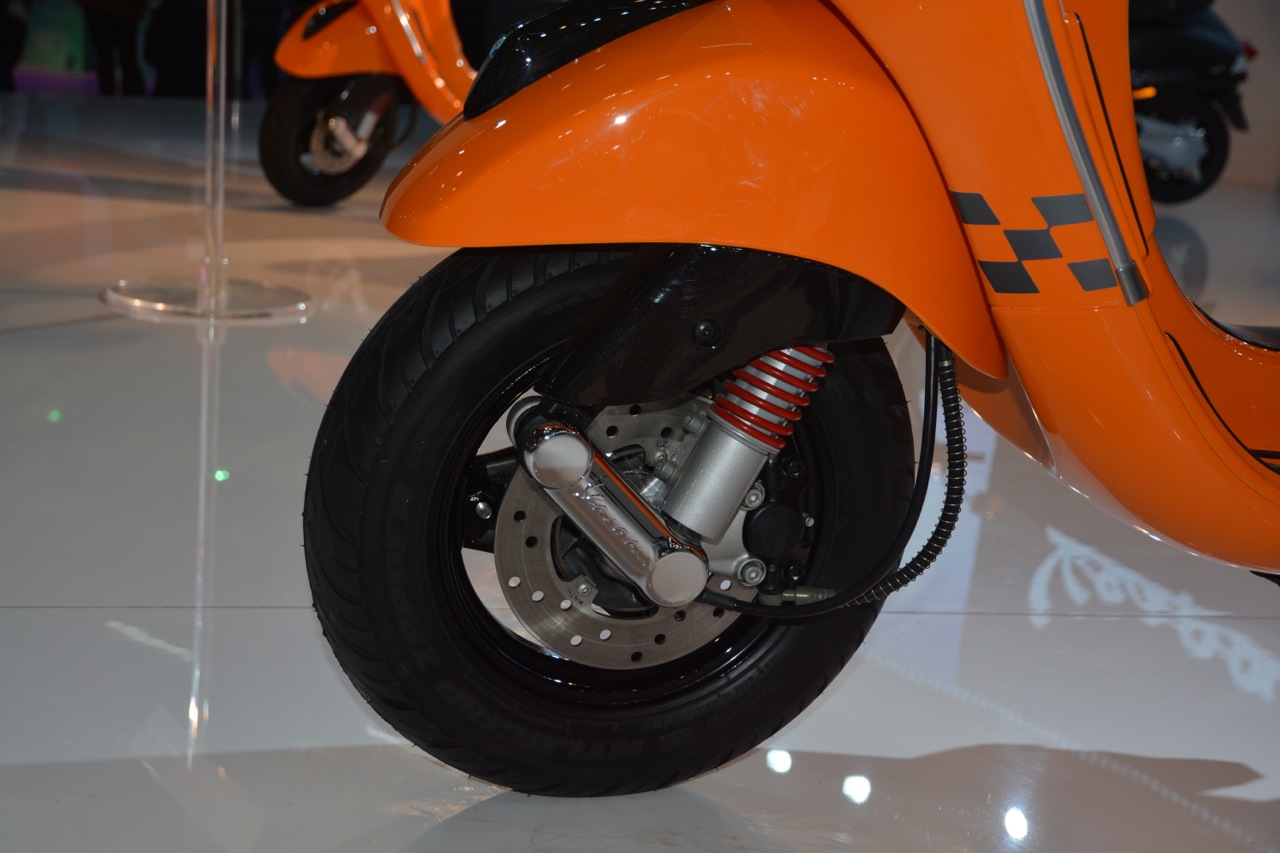 Auto Expo 2014 - Vespa 946 and Vespa Sport showcased