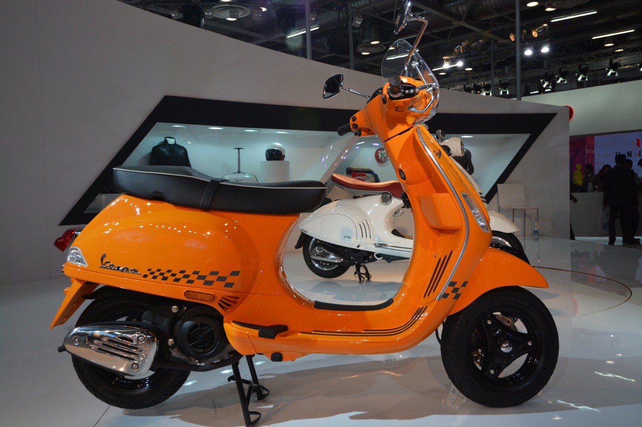 Auto Expo 2014 - Vespa 946 and Vespa Sport showcased