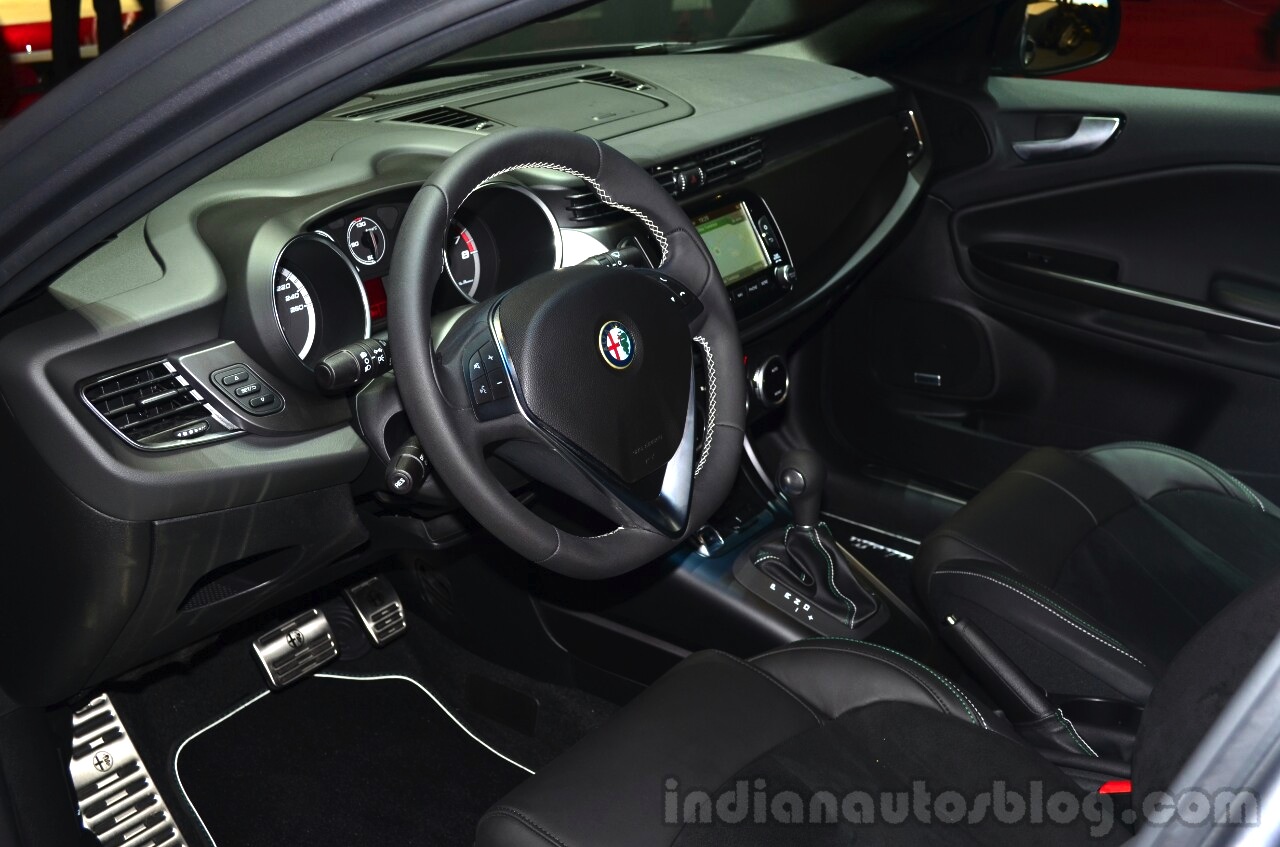 2014 Alfa Romeo Giulietta Quadrifoglio Verde Dashboard