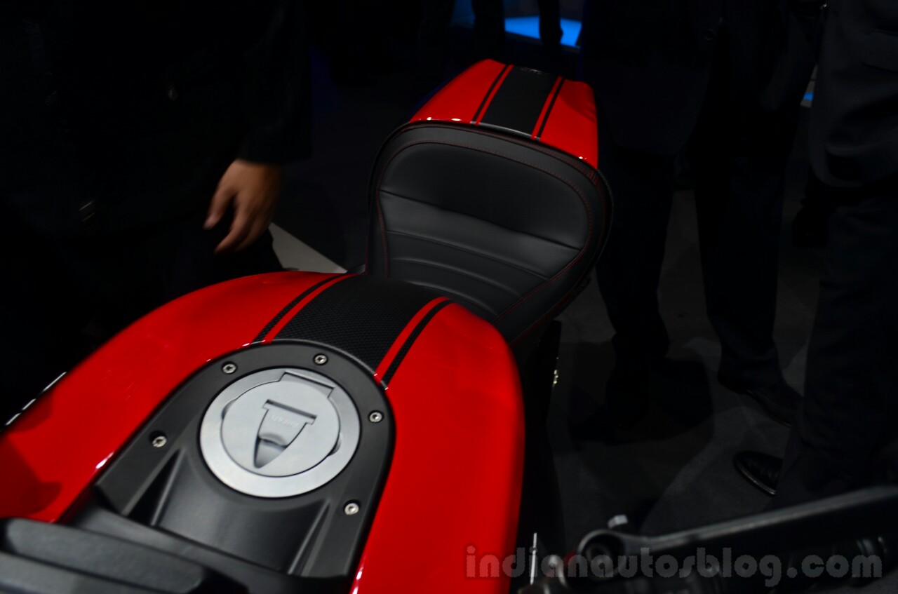 2015 Ducati Diavel fuel tank Geneva Live