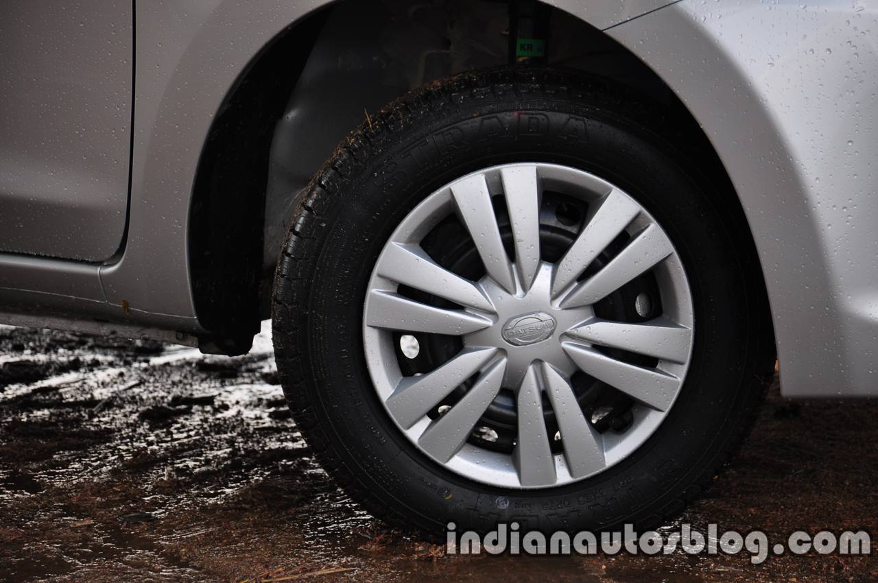 Datsun Go review front wheel