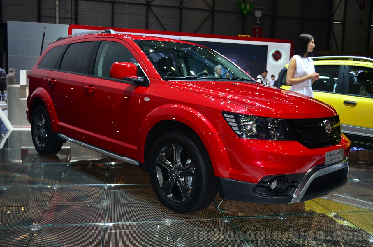 Fiat unveils Dodge-based Freemont crossover