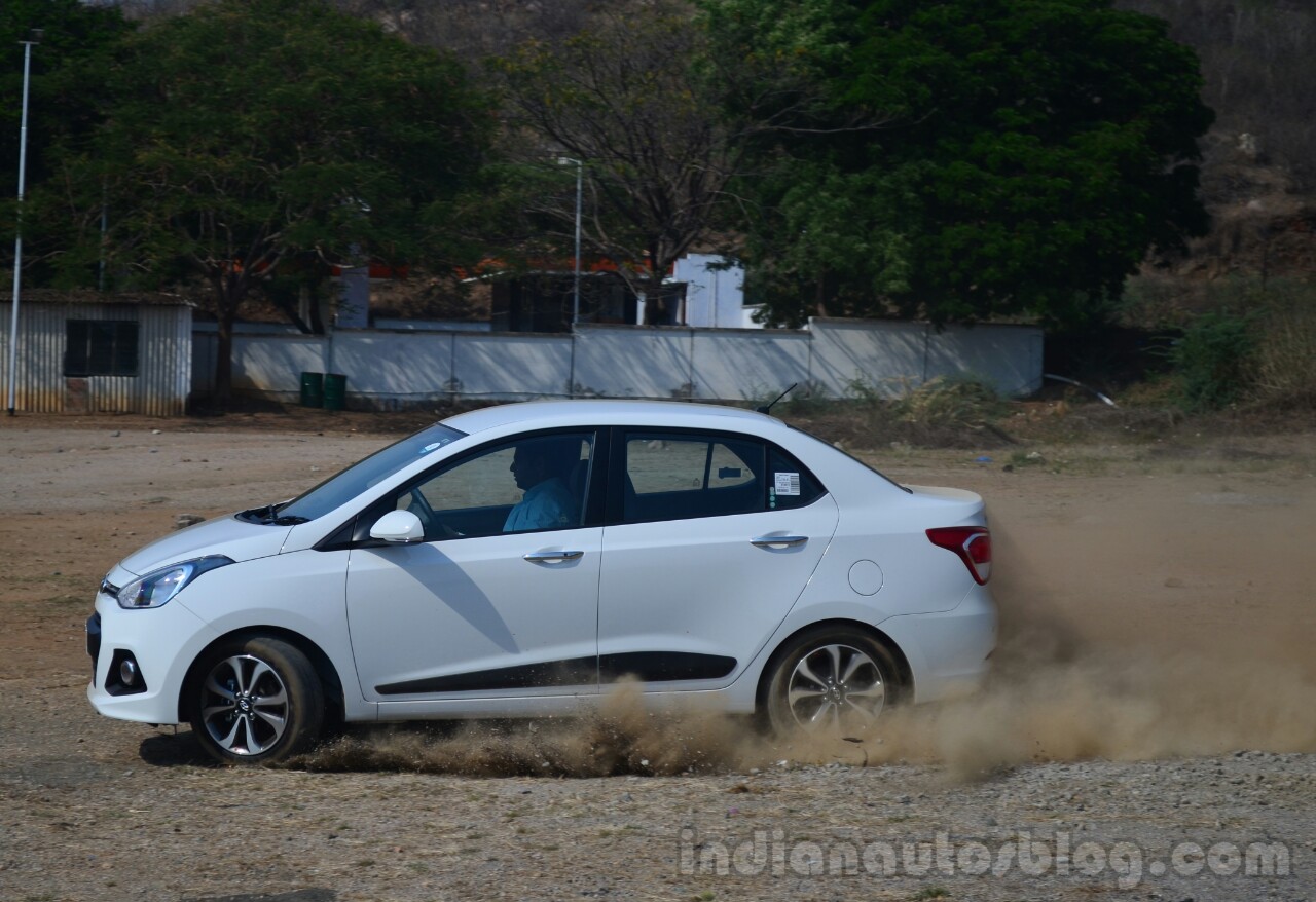 Hyundai Xcent Review side view cornering