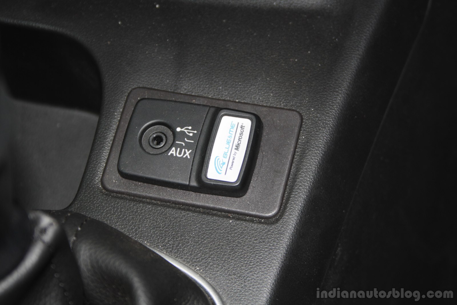 New Fiat Linea aux input