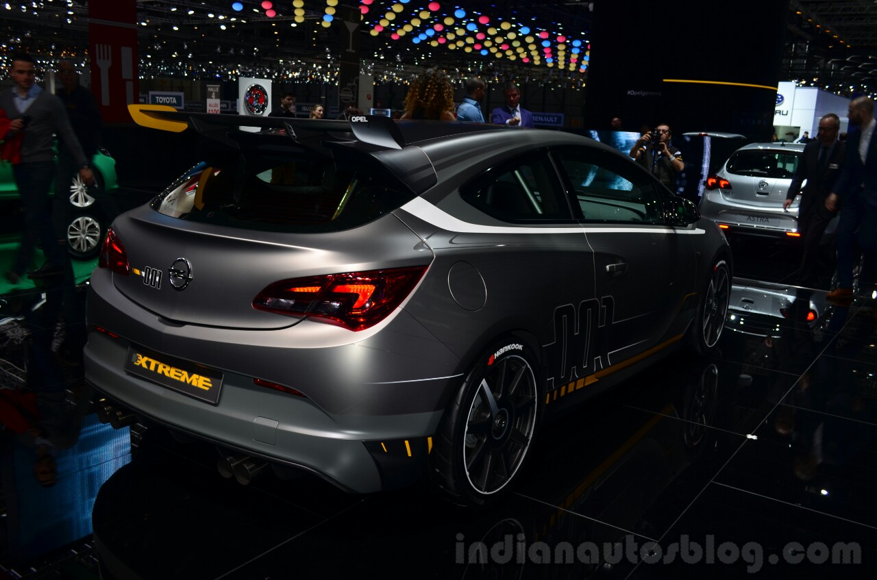 Opel Astra OPC EXTREME live from Geneva
