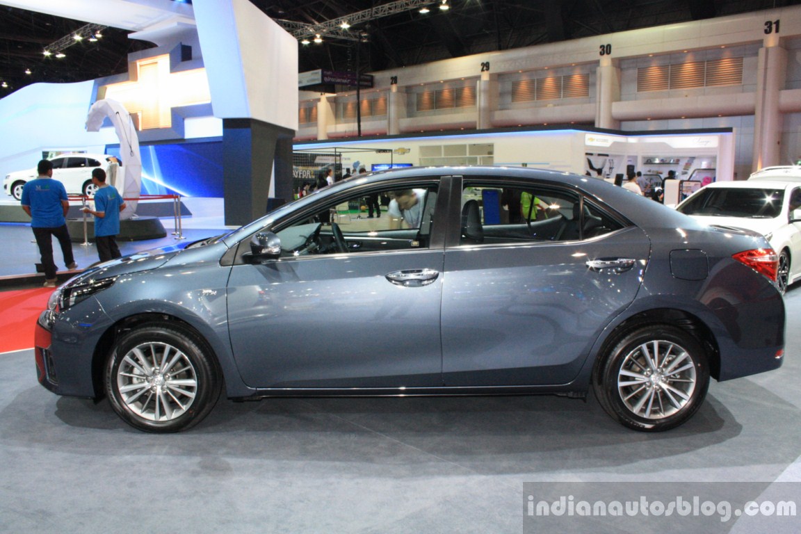 Toyota Corolla Altis side at 2014 Bangkok Motor Show