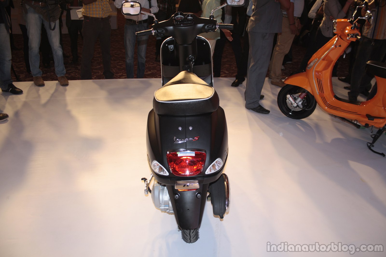 Vespa S Matte Black rear