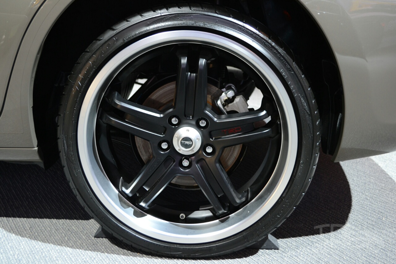 Scion xB Release Series 10.0 wheel at the 2014 New York Auto Show