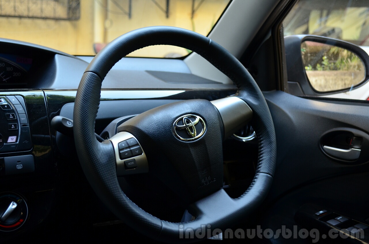 Toyota Etios Cross Review steering
