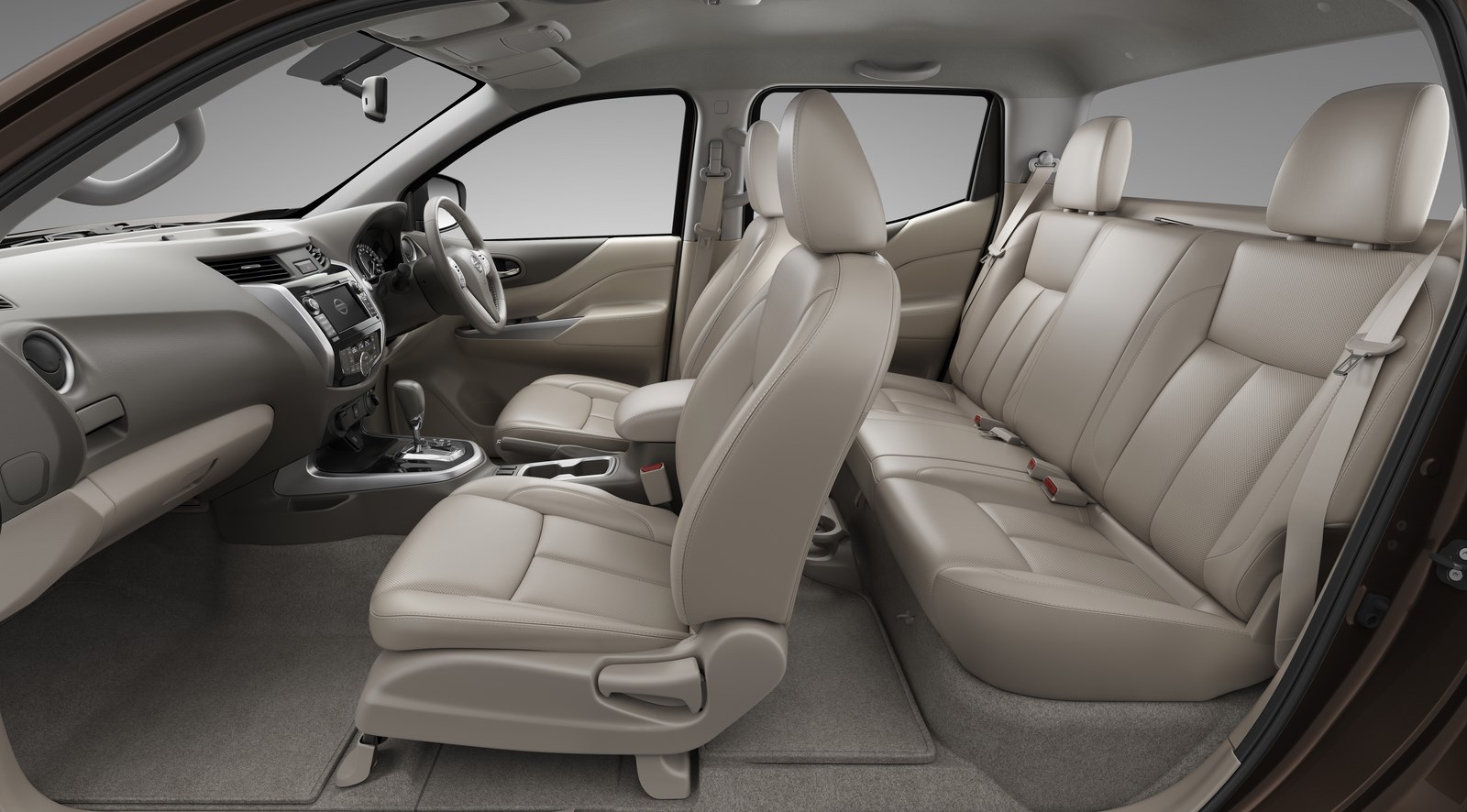 2015 Nissan Navara offical image interior 2015 Nissan Navara offical image interior