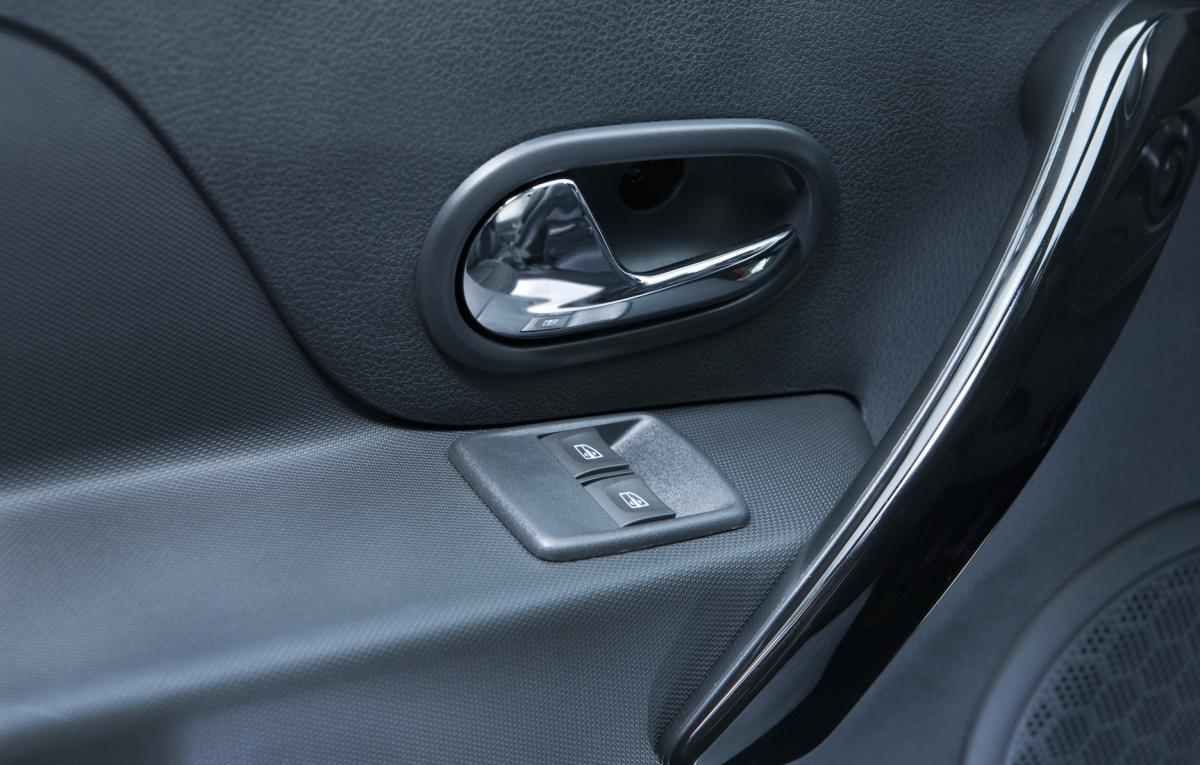 Dacia Logan 10th anniversary edtion power window switch door