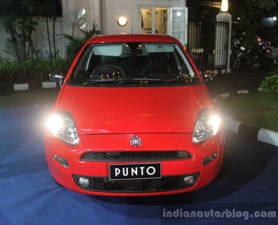 14 Fiat Punto Launched With Amt In Indonesia