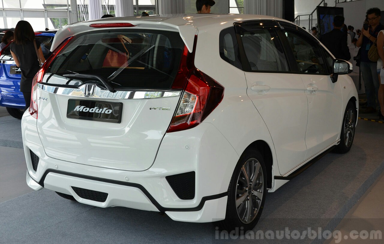 2014 Honda Jazz Modulo Malaysia rear quarter