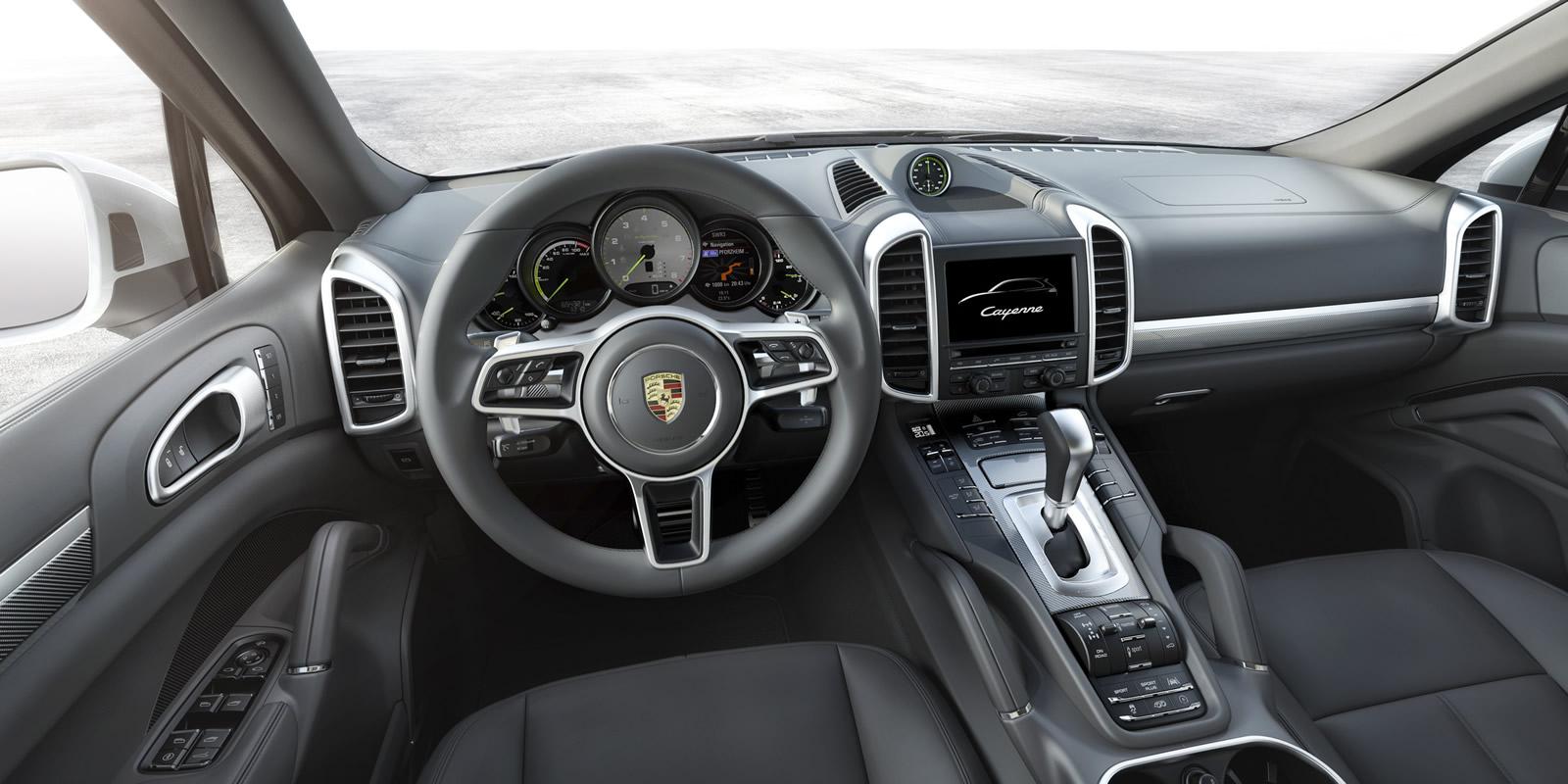 2015 Porsche Cayenne Facelift Revealed With New Engine