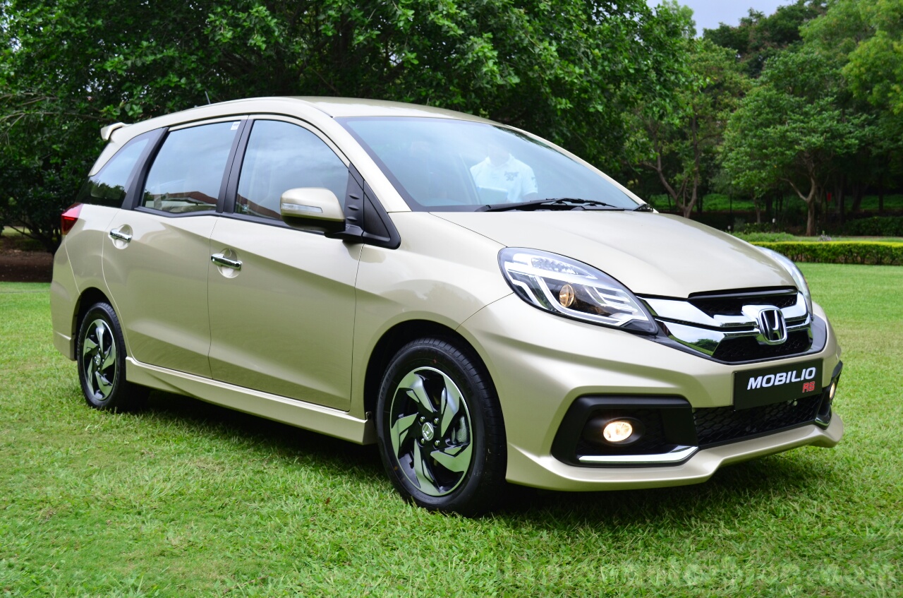 Honda Mobilio  RS  India  live image quarter angle front