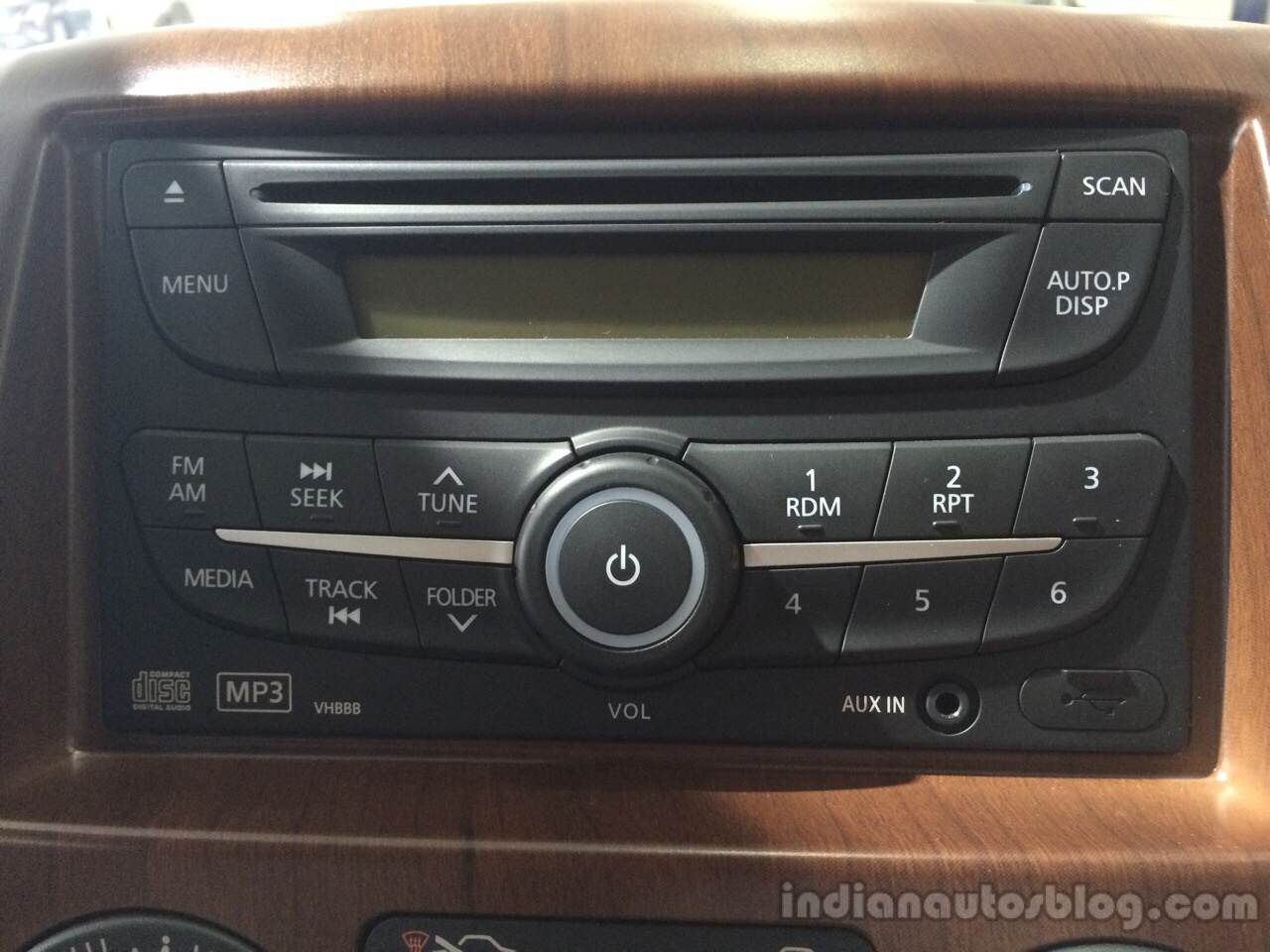 Refreshed NIssan Evalia live images music system