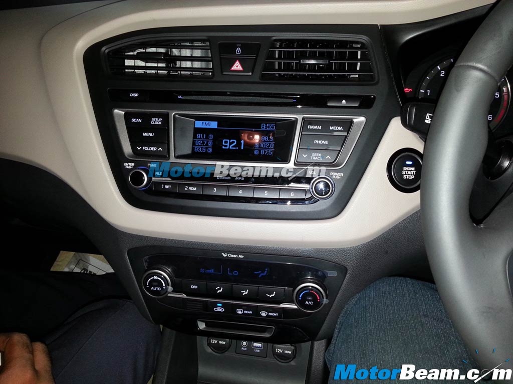 2015 Hyundai Elite i20 spotted music system