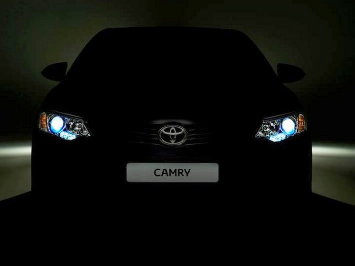 2014 toyota camry led deals daytime running lights