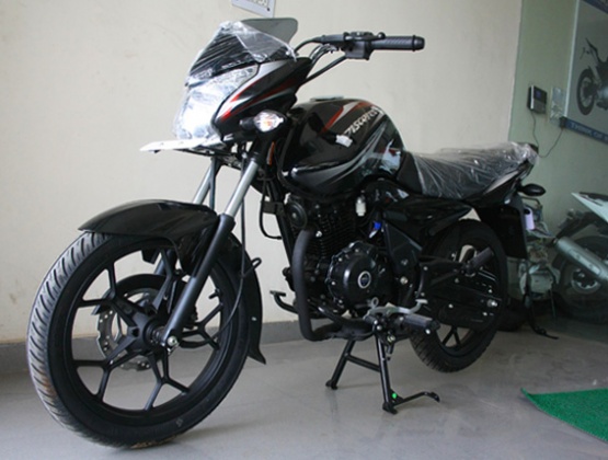 Bajaj discover 125 rear best sale tyre size