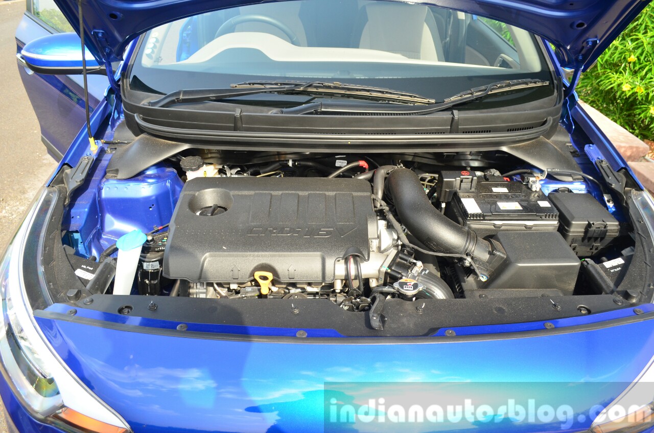 Hyundai Elite i20 Diesel Review engine bay