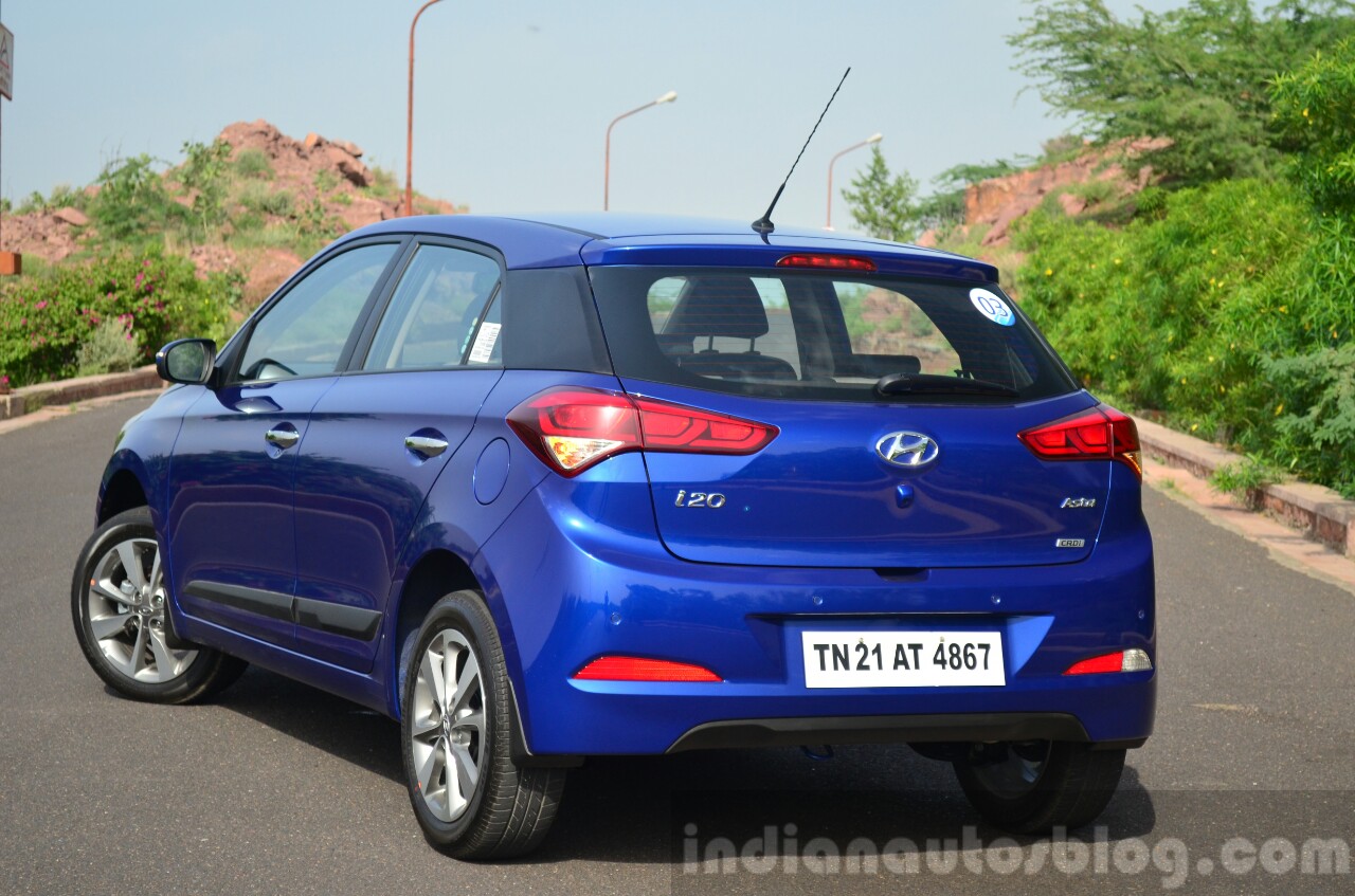 Hyundai Elite i20 Diesel Review rear quarter profile