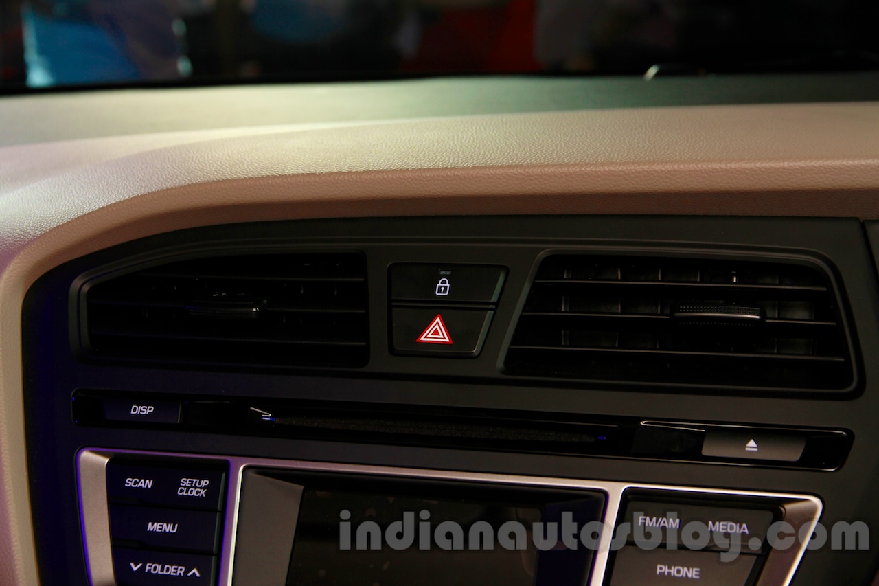 Hyundai Elite i20 launch AC vents
