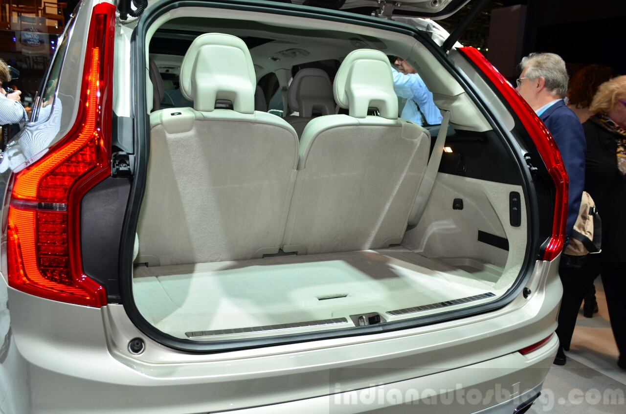 2015 Volvo XC90 boot at the 2014 Paris Motor Show