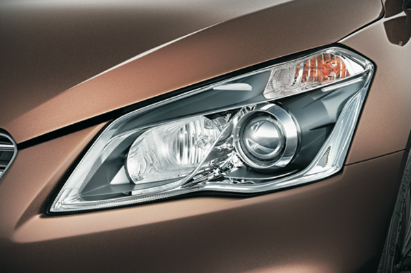 Maruti Ciaz press shots projector headlights