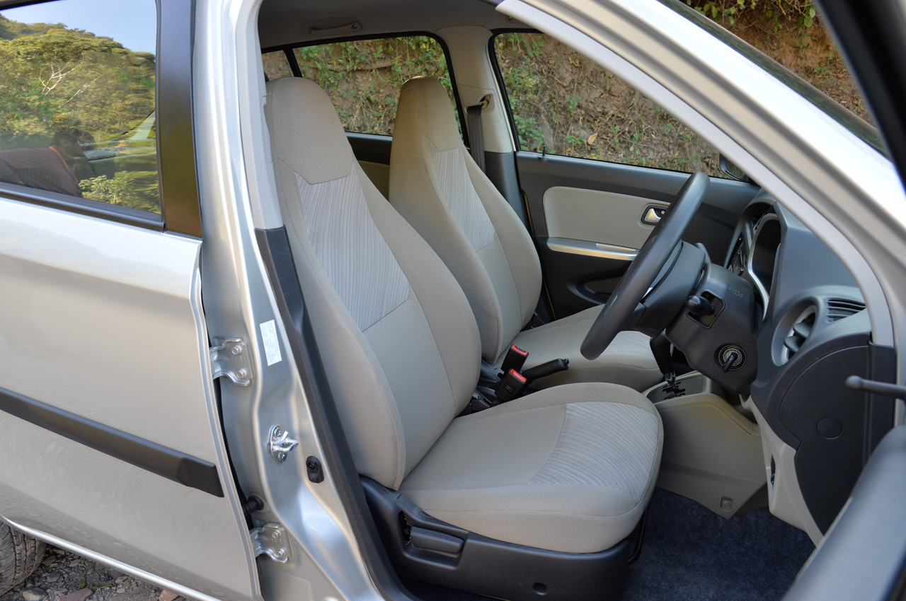 2015 Maruti Alto K10 seats