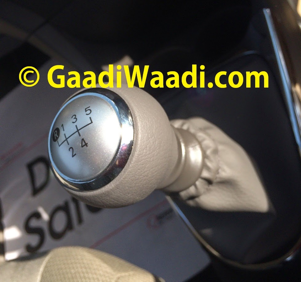 2015 Toyota Etios facelift spied gear knob