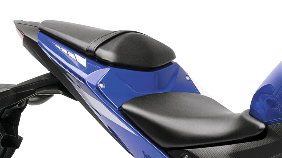 2015 Yamaha YZFR3 seats