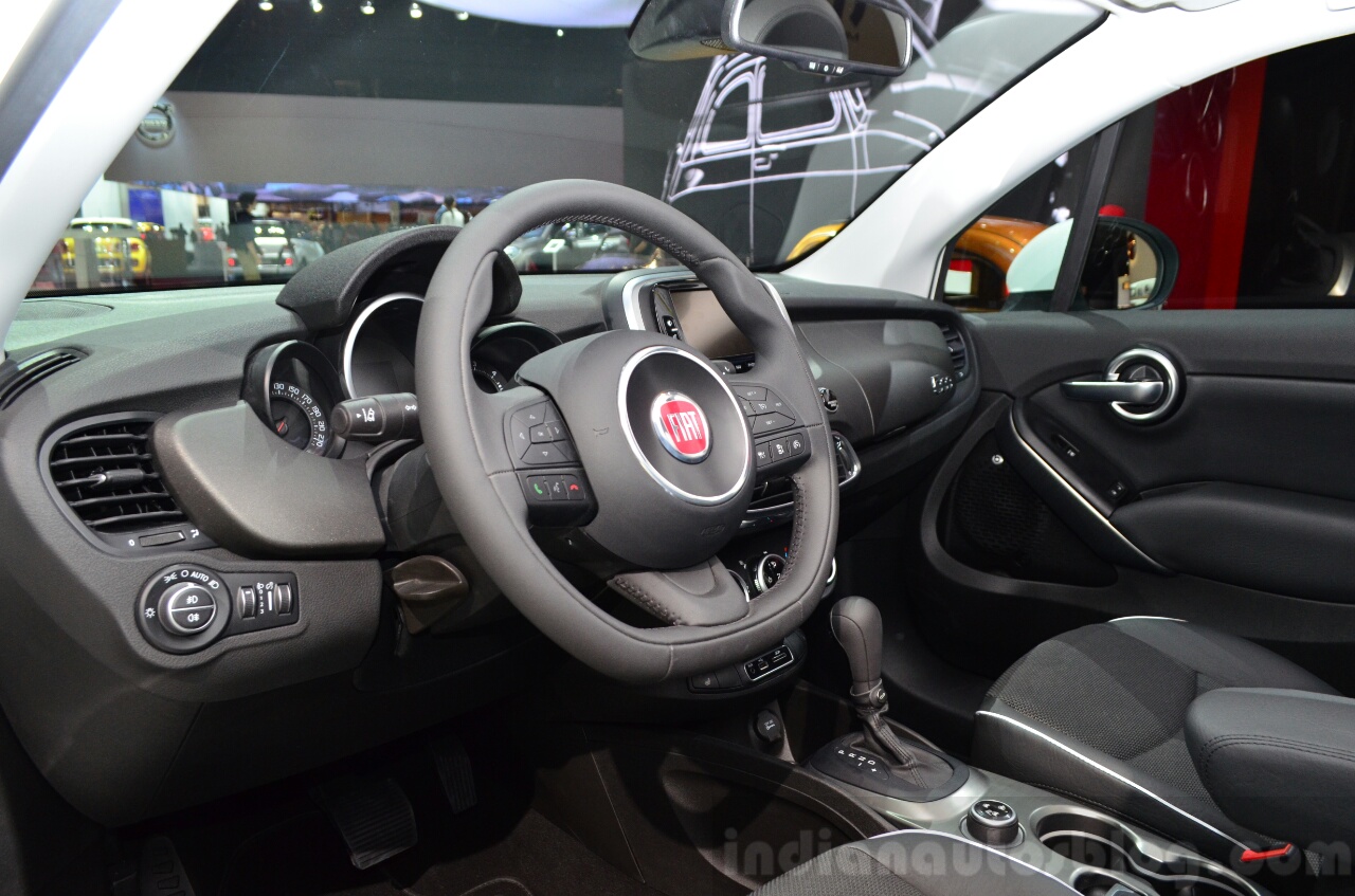 Fiat 500X interior at the 2014 Paris Motor Show