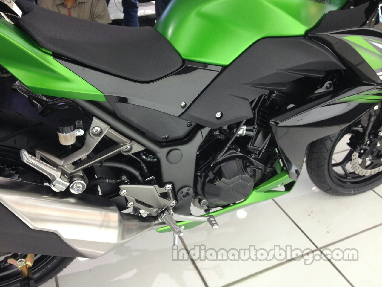 kawasaki z250 fairing