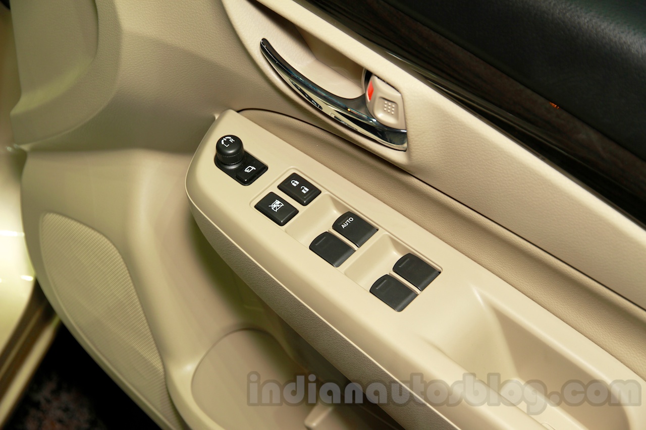 Maruti Ciaz power window switches