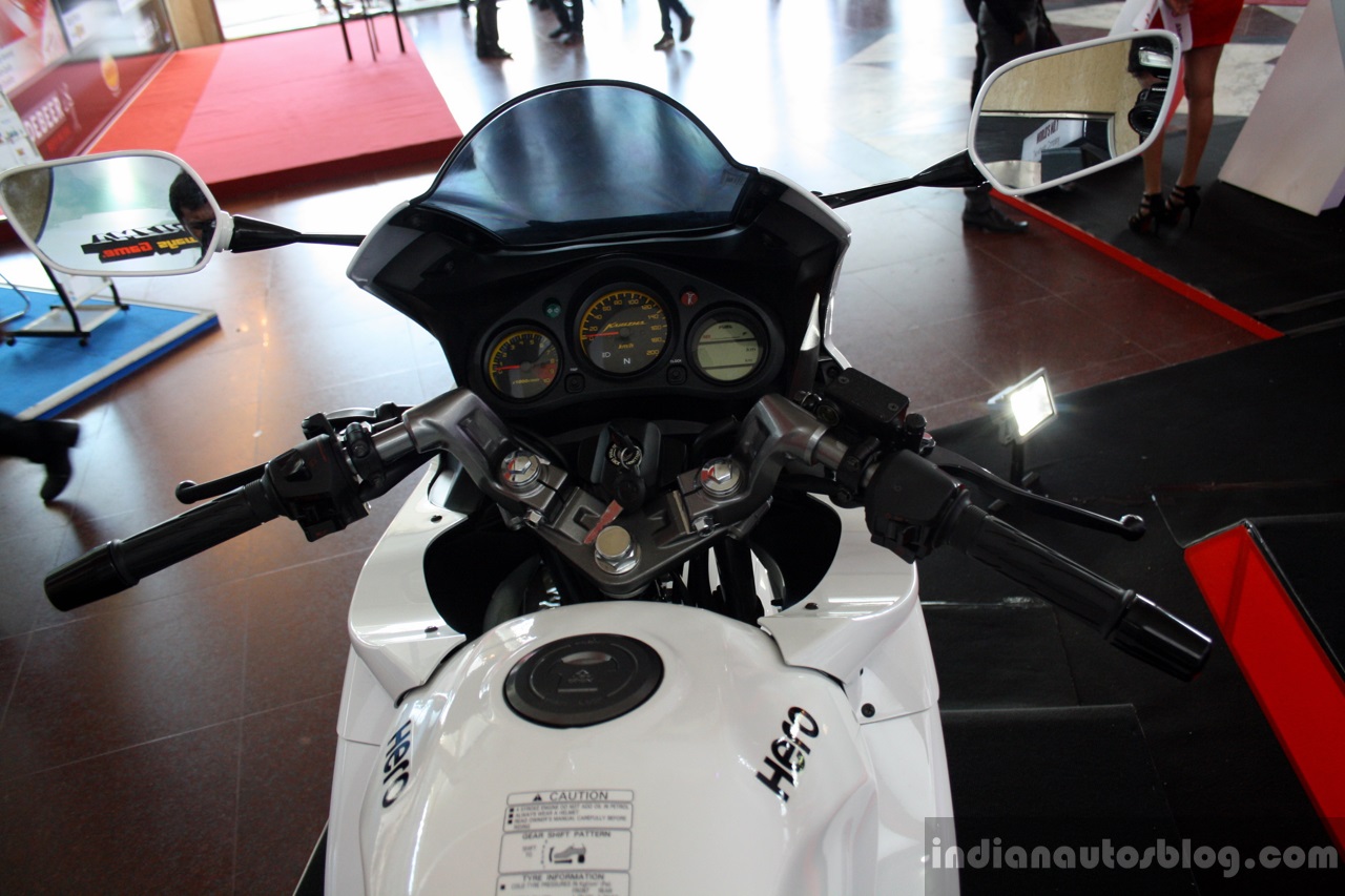 New Hero Karizma R tank at the 2014 Colombo Motor Show Sri 