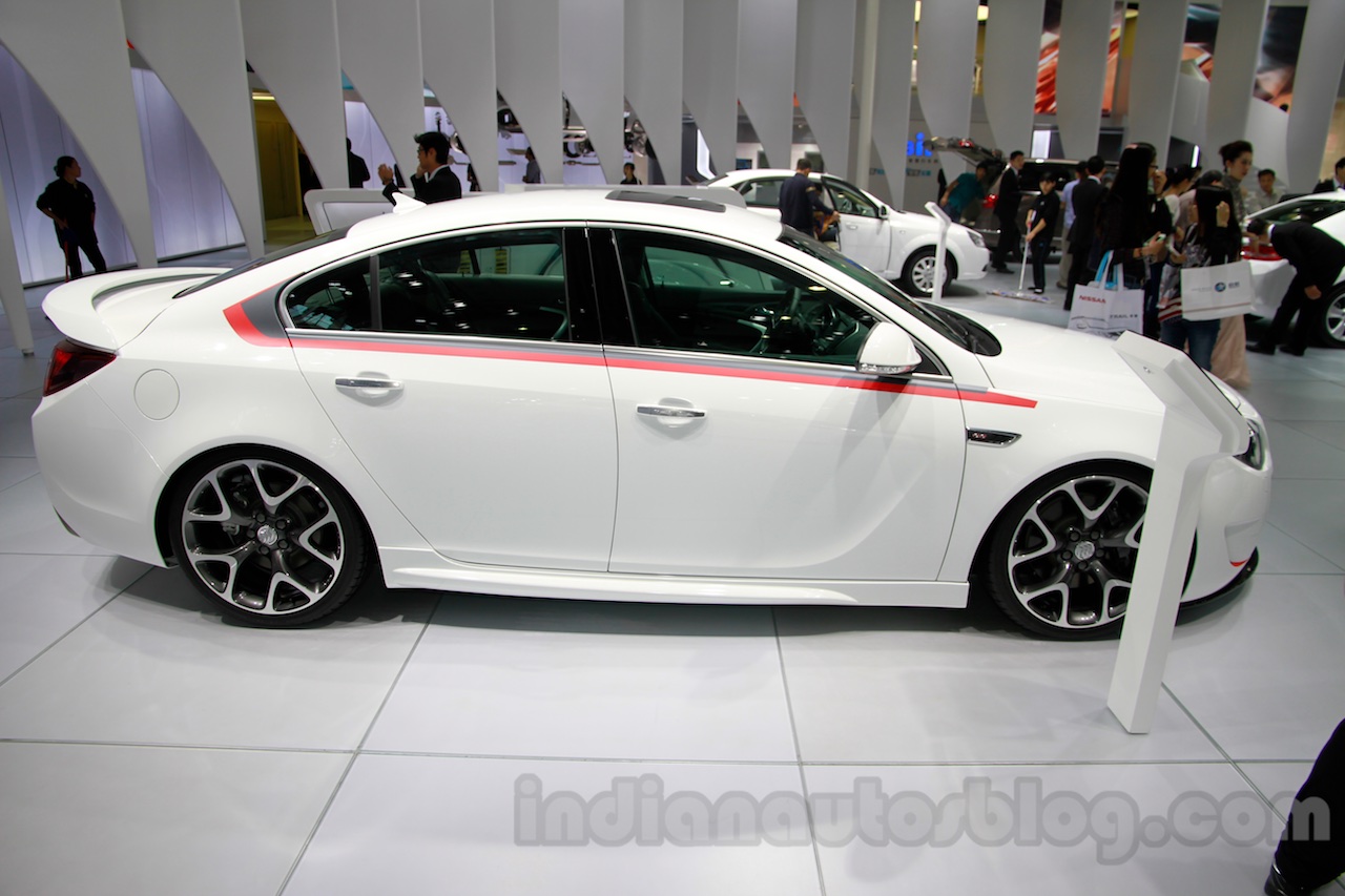 Guangzhou Live - Buick Regal GS and Excelle XT