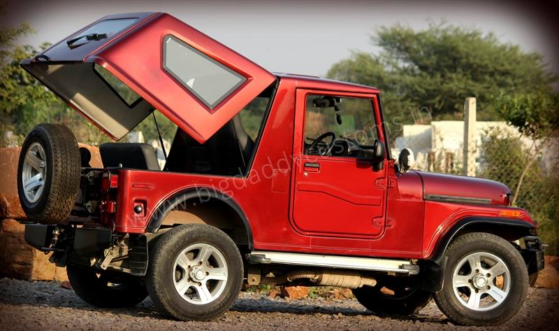 Mahindra Thar Hydrau Top rear quarters