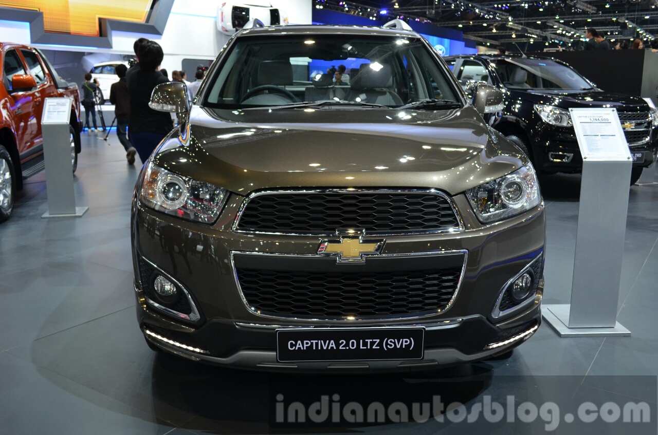 2014 Chevrolet Captiva Sport Edition front at the 2014 Thailand Motor Expo