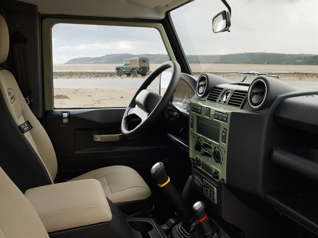 2015 Land Rover Defender Heritage Edition Interior