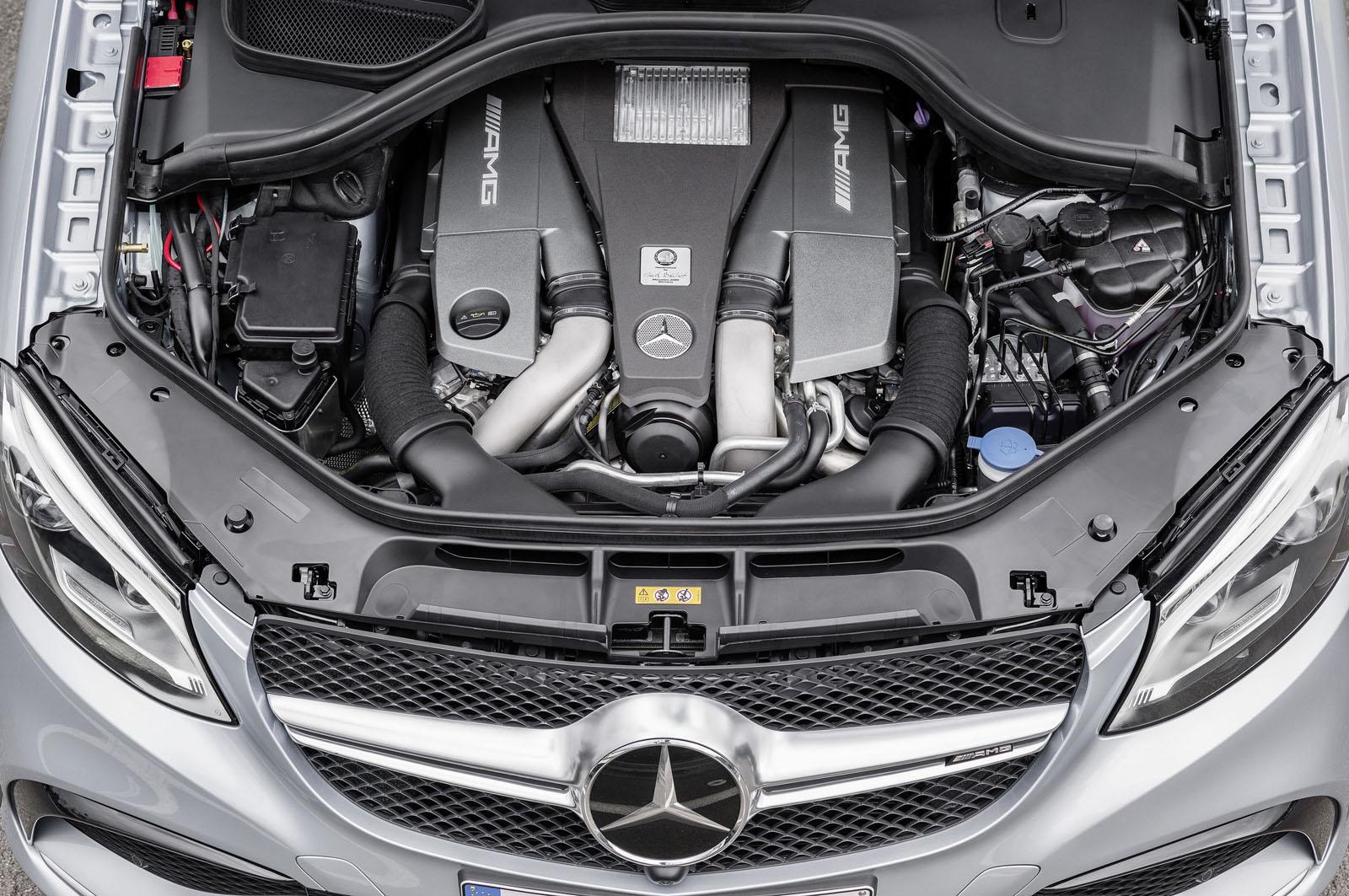 2015 Mercedes AMG GLE63 S Coupe engine bay