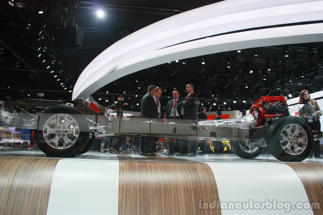 2016 Nissan Titan XD chassis side view at the 2015 Detroit Auto Show