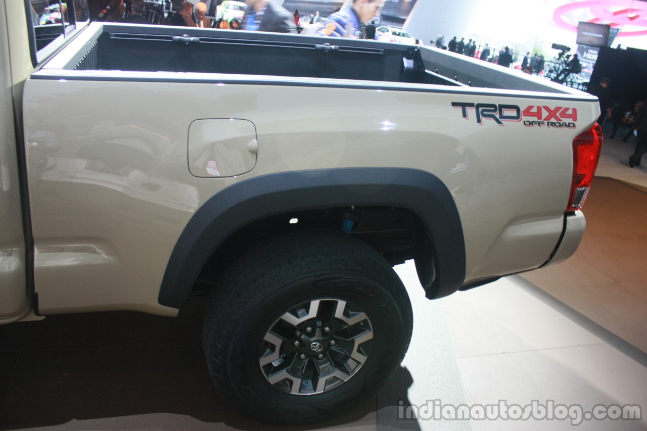 2016 Toyota deck at the 2015 Detroit Auto Show