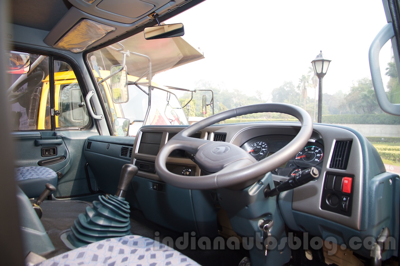 Eicher Pro 6031 steering